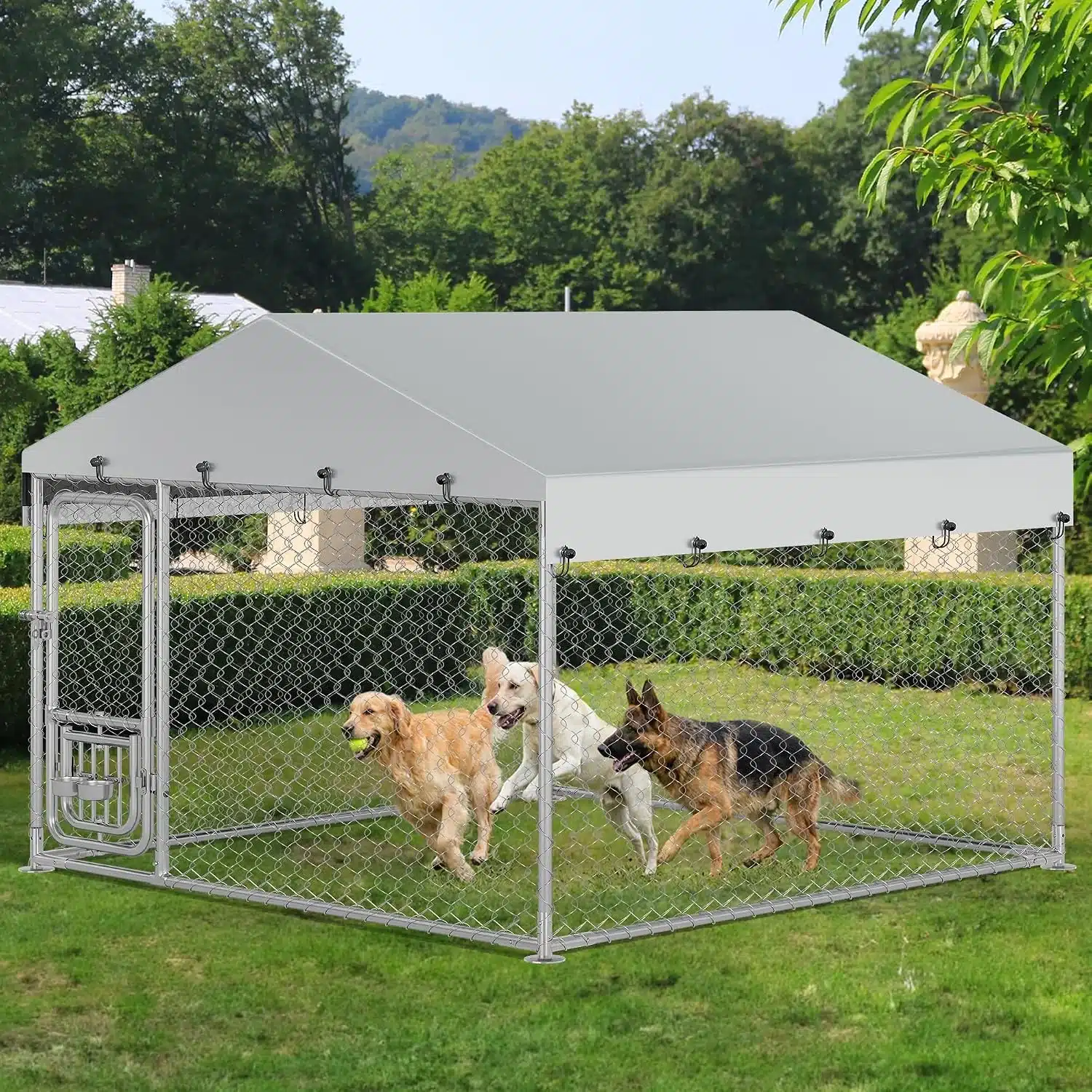 YITAHOME 7.5x7.5 ft chain-link dog kennel with roof